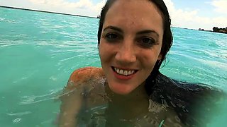 Roadtrip Sucking, Flashing and Public Blowjob - Amateur