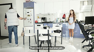 My Stepsister Asks Me to Help Her Insert a Butt Plug! How Did My Dick End up in Her Ass?
