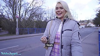 Foreigner Gina Varney licks the dick of a Czech man