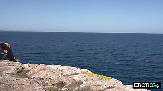 Spontaneous Fuck on the Side of the Road Hungry MILF Gives It Her All