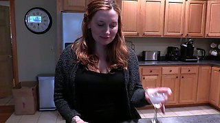 Amateur milf flashing her big boobs in a public place