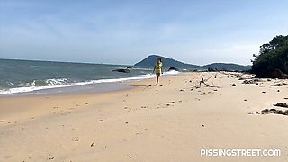 Glamour Sakura Hell's pee porn