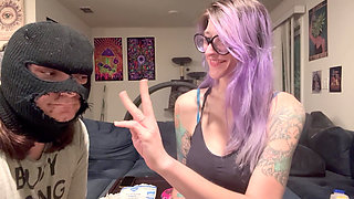 67 Giantess Long Finger Bite