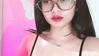 Young wet tits