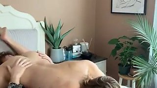 Amateur beauty shares steamy bed passion deeply