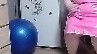 SSBBW New Rubber Apron and Not Underneath