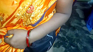 Indian mallu aunty saree changing enjoying with young man