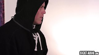 Thief broke into Brooklyn Gray twat