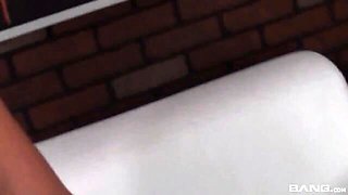 Sexy high-heeled chick Phoenix Marie likes jumping on a huge dong