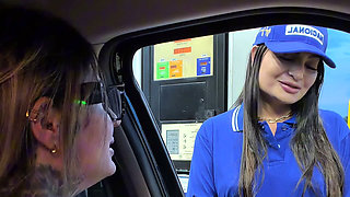 Frenstista Accepted to Give Her Pussy and Got Into the Car When She Took off Her Blouse We Were Surprised and When She Put Her T