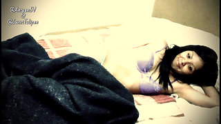 Sweet Tulipan Lets Herself Be Recorded a Few Days After Meeting Her