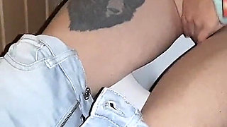 I Heard Moans From the Toilet and Spied on My Stepsister