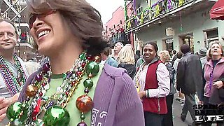 Mardi Gras Party Girls Flashing in Public - SpringbreakLife