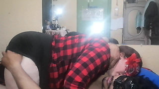 kissing and touching my girlfriend very delicious