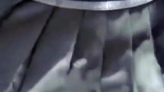 Innocent Face and Tight Ass!! Schoolgirl Takes the Opportunity to Bring School Friends Home