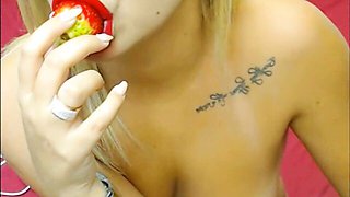 Marvelous tootsie - hot action - Bonga Cams