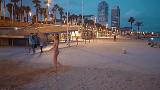 Catia Nude in Public