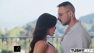 Alina Lopez Cums Multiple Times in Her Debut Anal Fuck