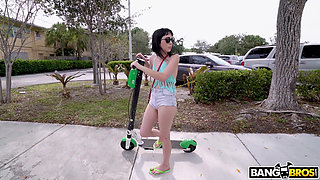Bangbros - Aspiring Model Aria Haze Fucks for the Job Getting a Facial as a Bonus