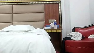 Amateur Asian couple in wild hardcore fuck session