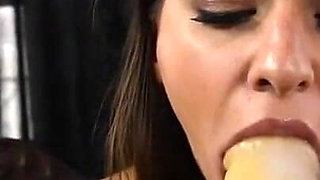 Sara Luvv Smoking Dildo
