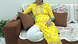 Indian step mom and step son ka illegitimate wala pyar beta se chudwa kar apna yaar bana liya Hindi dirty talk sarababhi 6