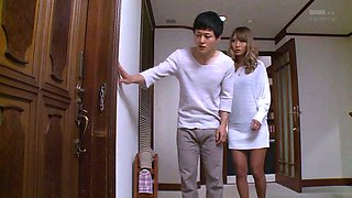 Wild Asian hottie blowjob and hardcore sex