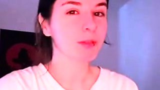 Brunette Solo Webcam Masturbation