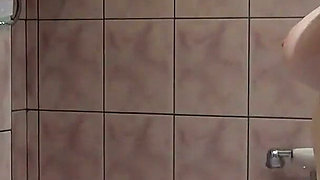 I'm Taking a Bath in My Tub