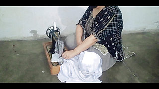 Machine sy kaprye sainy wali aunty ki gand or phudi le