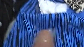 Milk and More Milk for My Wife - Mucha Leche Para Mi Esposa