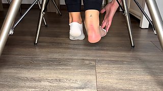 Cute amateur brunette naughty in solo jerking show on camera