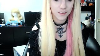 Romanian amateur webcam teen masturbate