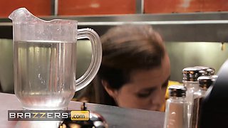 Kitchen cutie Jessie Rogers senses bored at work so she obeys scott some sneaky assfuck - brazzers