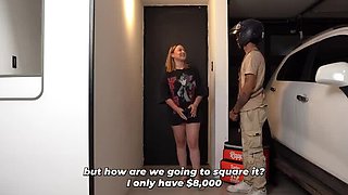 Busty Colombian MILF DanielaGomezz Can't Pay Delivery Guy ThiagoLopez So Sucks His Dick Deep Throat