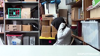 Arab Shoplifter in Hijab Ella Knox got fucked by the security guard