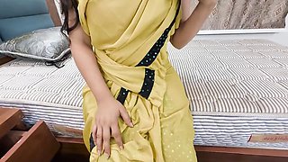Maid Ko Ghar Mein Paise Chori Karte Pakda