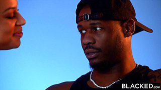BLACKED Diamond Has A Secret Affair With Her Besties Hot BF - Diamond Banks