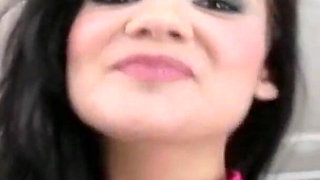 Sexy and Young Regina Moon Love Her Pussy Filled