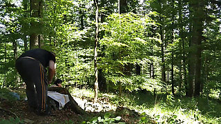 Golden Shower for Sexy MILF