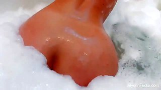 Bath Fuck With Isis and Anthony & Jayden Jaymes