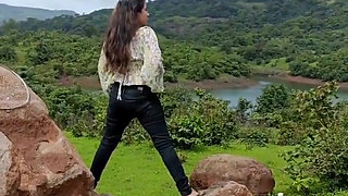 Latest outdoor exposed and tease video