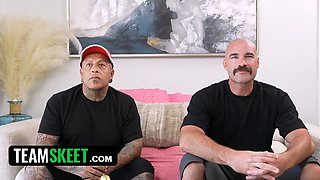 Huge boobed delivery girl gives customer extra cunny