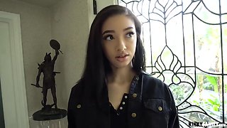 18 Years Old And Scarlett Bloom In Cute Stepsis Porn Video