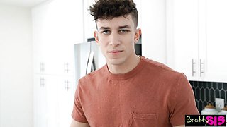 Bratty Sis featuring Maria Kazi and Parker Ambrose's hardcore movie