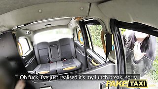 Cunning Alessa Savage at car porn