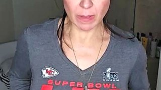 Love Chat Big Boobs Brunette Masturbating For Cam