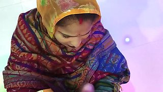 Desi Indian Couple Homemade Sex - Real Amateur Romance with Brunette Wife