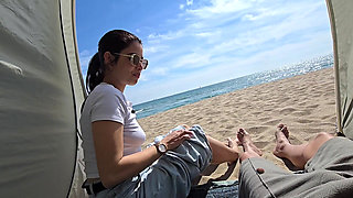 Stepsister Has Sex on the Beach!