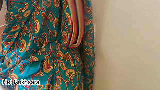 Unsatisfied Girl Has an affair and fucked hard with neighbour on kitchen platform